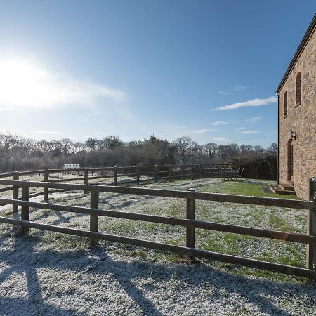Villa Glebe Barn Caynham Esterno foto
