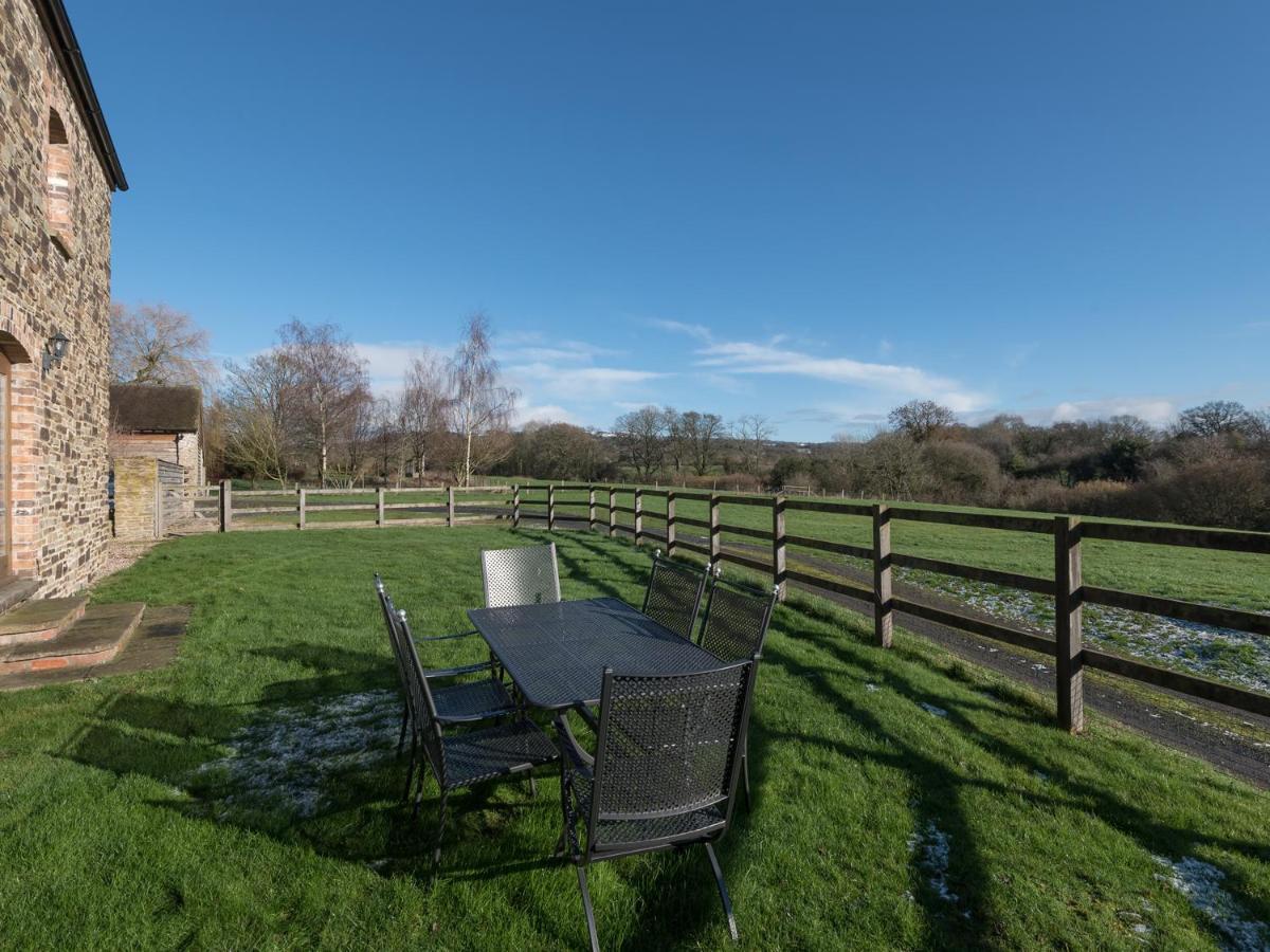 Villa Glebe Barn Caynham Esterno foto