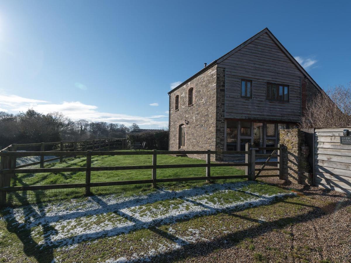 Villa Glebe Barn Caynham Esterno foto