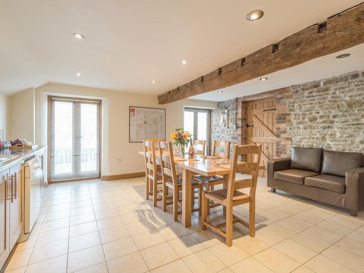 Villa Glebe Barn Caynham Esterno foto