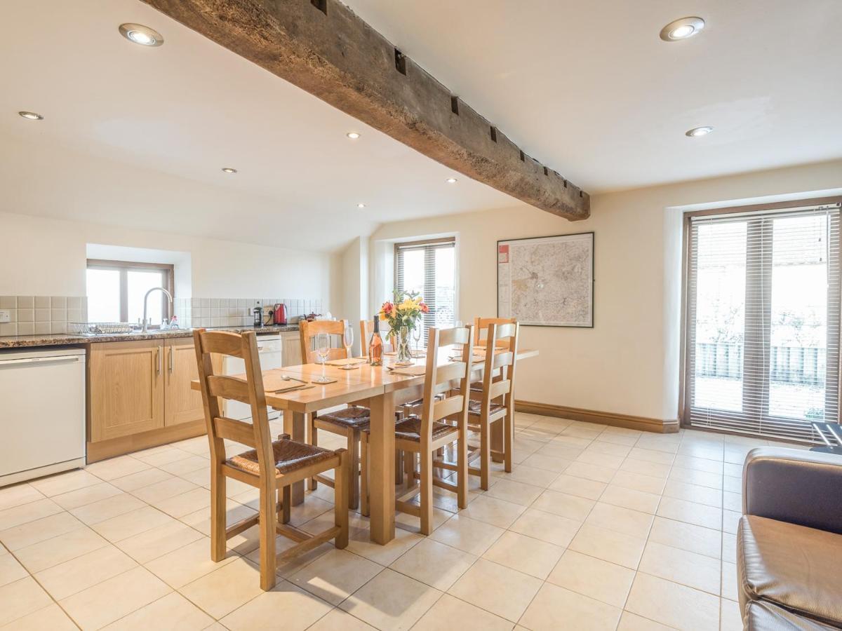 Villa Glebe Barn Caynham Esterno foto